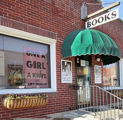 Pansies at Beagle and Wolf