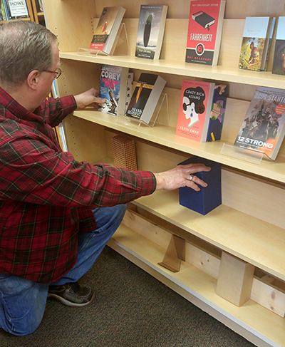 Book award display