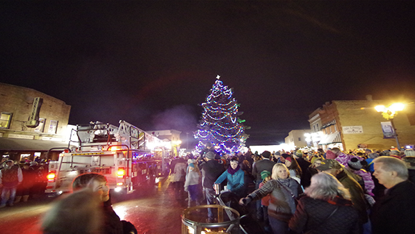 Park Rapid tree lighting 2018